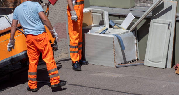 Best Property Management Cleanouts  in Johnston, IA