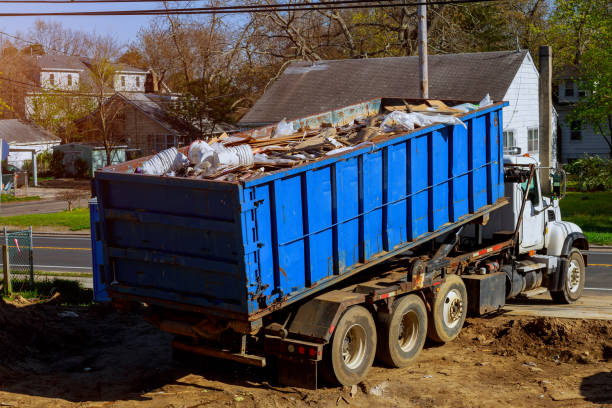 Best Property Management Cleanouts  in Johnston, IA